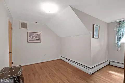 Bedroom - 1101 Cherry Ln, Cinnaminson, NJ 08077 photo 5 of 5