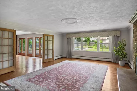 Living - 1101 Cherry Ln, Cinnaminson, NJ 08077 photo 2 of 9