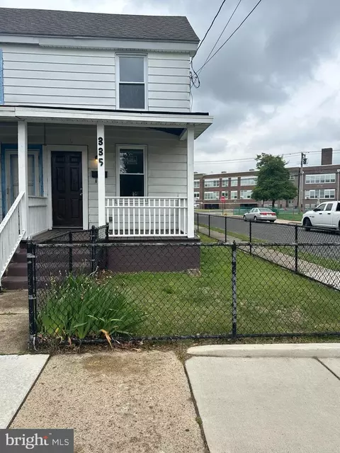 335 Middleton St, Riverside, NJ 08075