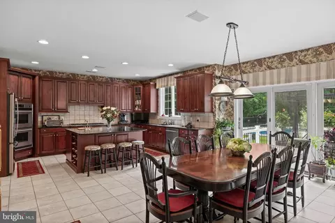 Kitchen - 19 Crested Butte Ct, Shamong, NJ 08088 photo 2 of 3