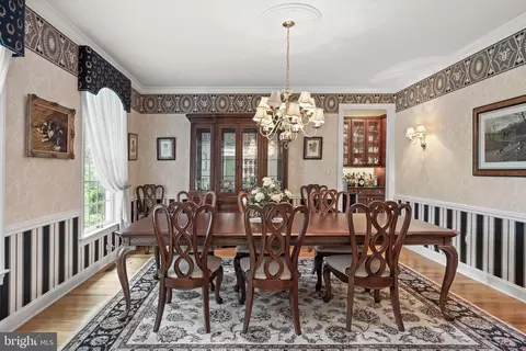Dining - 19 Crested Butte Ct, Shamong, NJ 08088 photo 2 of 2