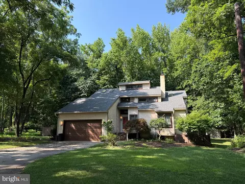 329 Mount Laurel Rd, Mount Laurel, NJ 08054
