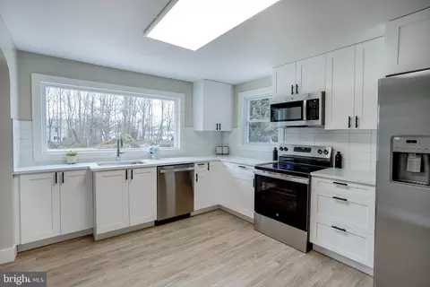 2502 Rancocas Rd, Burlington, NJ 08016