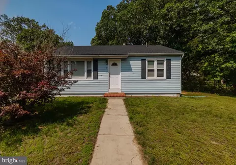 7 Flag St, Pemberton, NJ 08068