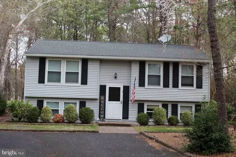 7 Georgian Ct, Marlton, NJ 08053