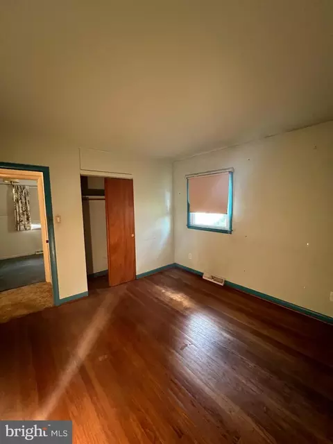 Bedroom - 437 E Mill Rd, Maple Shade, NJ 08052 photo 3 of 5