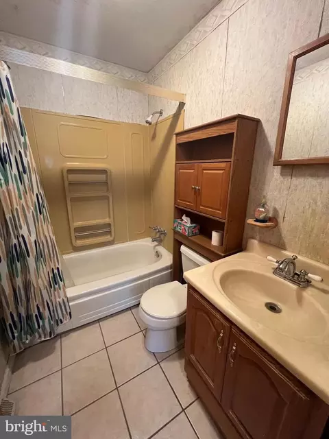 Bath - 437 E Mill Rd, Maple Shade, NJ 08052 photo 2 of 2