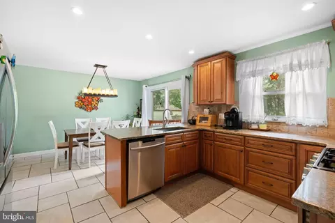 Kitchen - 478 Alexander Ave, Maple Shade, NJ 08052 photo 3 of 3