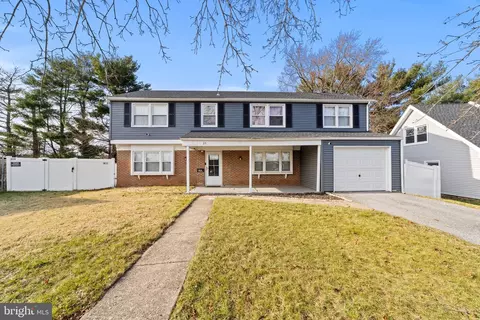 35 Holstone Ln, Willingboro, NJ 08046