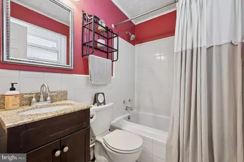 Bath - 15 Paul Rd, Maple Shade, NJ 08052 photo 1 of 1