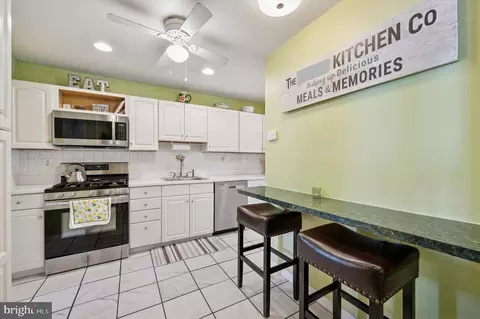 Kitchen - 15 Paul Rd, Maple Shade, NJ 08052 photo 3 of 4