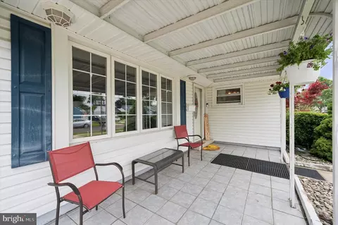 Exterior - 15 Paul Rd, Maple Shade, NJ 08052 photo 2 of 5