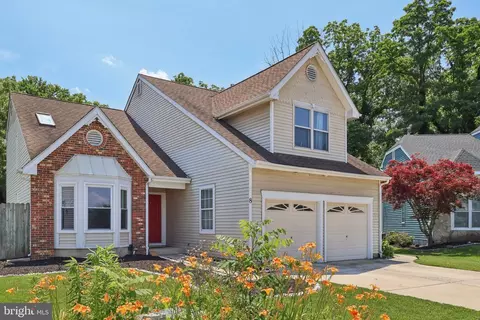 8 Conover Ct, Mount Laurel, NJ 08054 photo 2