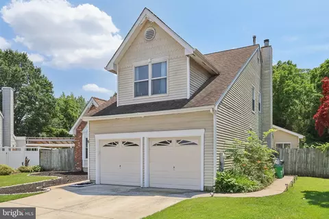 8 Conover Ct, Mount Laurel, NJ 08054 photo 3