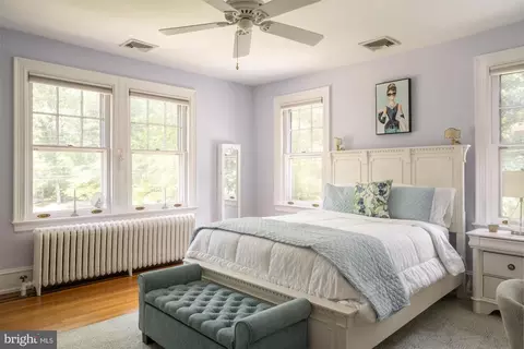 Bedroom - 800 Main St, Riverton, NJ 08077 photo 4 of 5