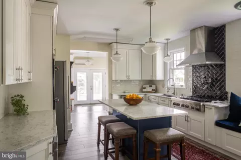 Kitchen - 800 Main St, Riverton, NJ 08077 photo 2 of 4