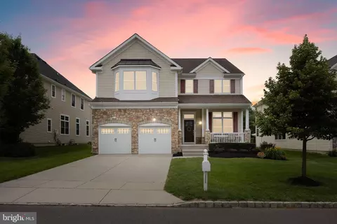 29 Starboard Way, Mount Laurel, NJ 08054