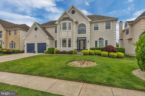 413 W Country Club Dr, Westampton, NJ 08060
