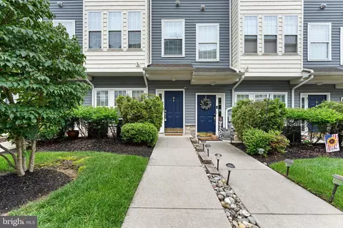 11 Teal Ct, Riverside, NJ 08075