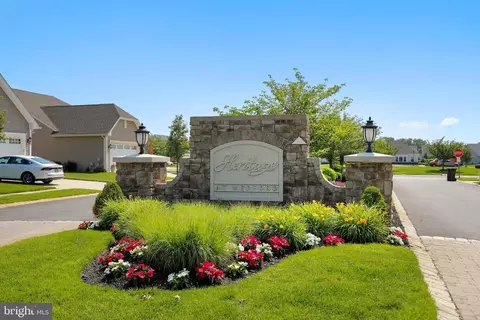 13 Doddington Blvd, Medford, NJ 08055