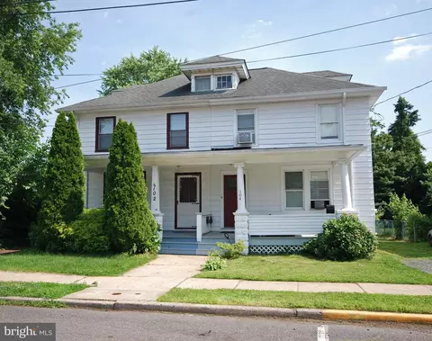 104 Juniper St, Burlington, NJ 08016