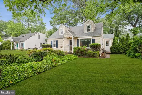 1318 Morgan Ave, Cinnaminson, NJ 08077