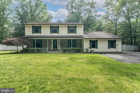 4 Mill Rd, Shamong, NJ 08088