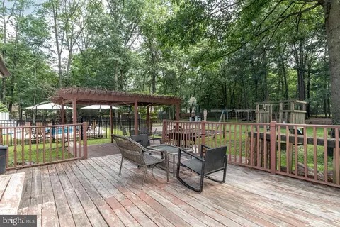 Exterior - 4 Mill Rd, Shamong, NJ 08088 photo 10 of 21