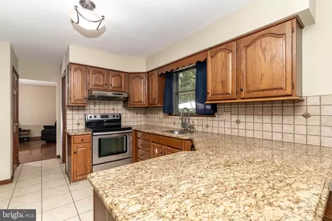 Kitchen - 4 Mill Rd, Shamong, NJ 08088 photo 3 of 4