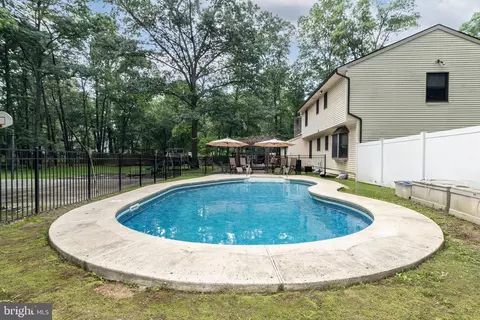 Exterior - 4 Mill Rd, Shamong, NJ 08088 photo 6 of 21