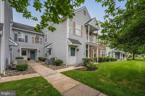 3808 B Adelaide Dr, Mount Laurel, NJ 08054