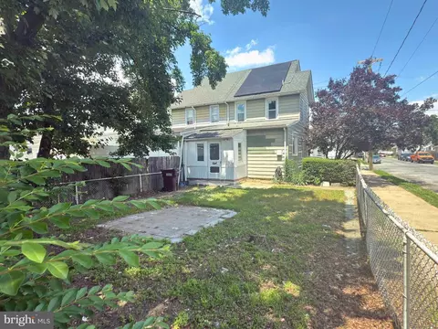 Exterior - 430 Kossuth St, Riverside, NJ 08075 photo 1 of 1