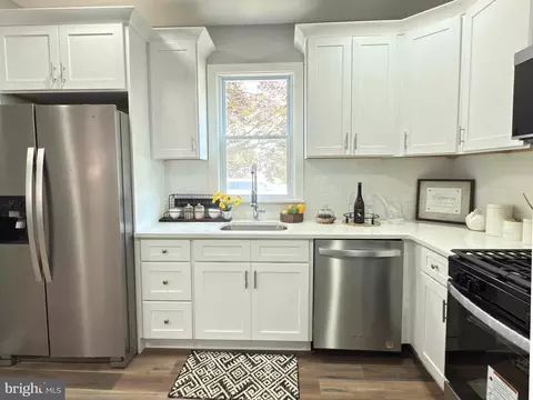 Kitchen - 430 Kossuth St, Riverside, NJ 08075 photo 1 of 3