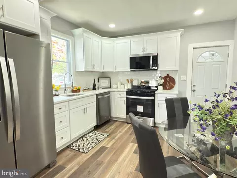 Kitchen - 430 Kossuth St, Riverside, NJ 08075 photo 3 of 3