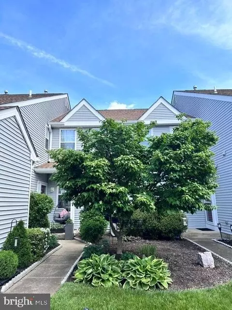33 Aspen Ct, Bordentown, NJ 08505