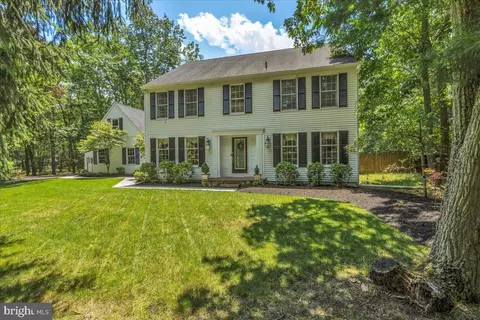 14 Glen Lake Dr, Medford, NJ 08055