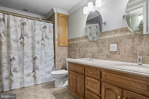 Bath - 5 Queen Ann, Evesham, NJ 08053 photo 3 of 3