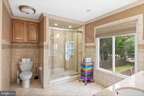 Bath - 5 Queen Ann, Evesham, NJ 08053 photo 1 of 3