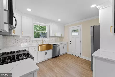 Other - 201 E Franklin Ave, Beverly, NJ 08010 photo 1 of 11