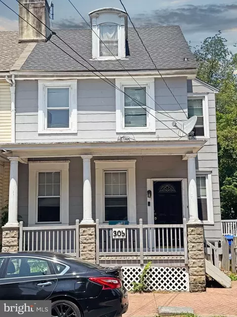305 Garden St, Mount Holly, NJ 08060