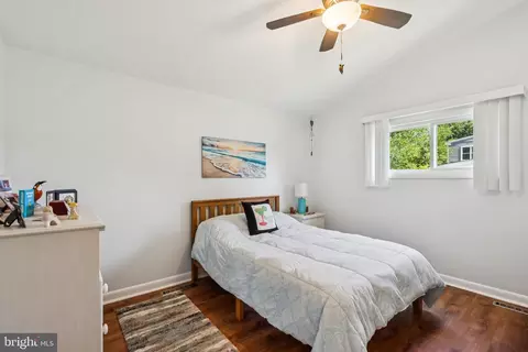 Bedroom - 656 Windsor Ave, Maple Shade, NJ 08052 photo 2 of 3