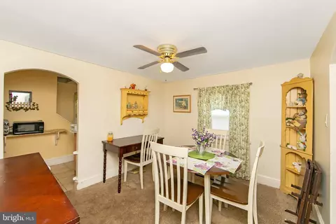 Dining - 413 Delaware Ave, Riverside, NJ 08075 photo 1 of 3