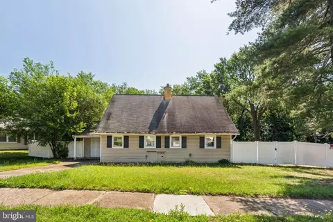 214 Millbrook Dr, Willingboro, NJ 08046