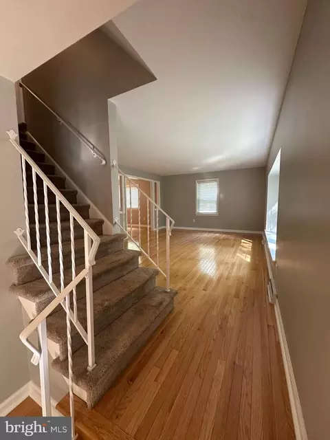 Entry Way - 565 Mckendimen Rd, Medford, NJ 08055 photo 1 of 3