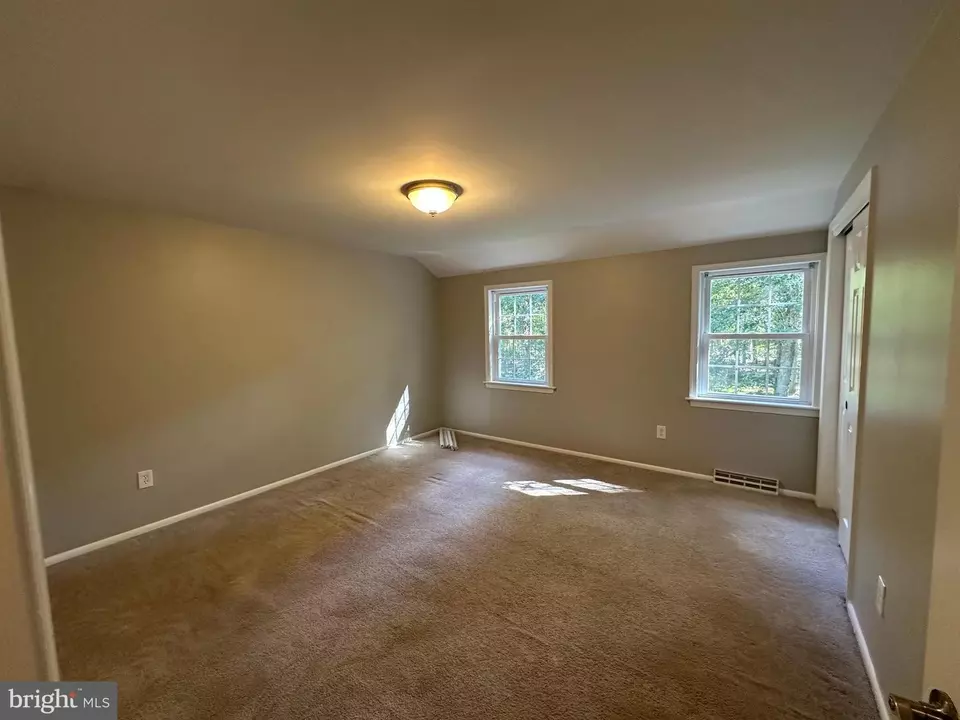 Bedroom - 565 Mckendimen Rd, Medford, NJ 08055 photo 3 of 6
