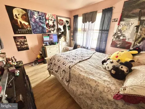 Bedroom - 36 E 3rd St, Florence, NJ 08518 photo 7 of 9
