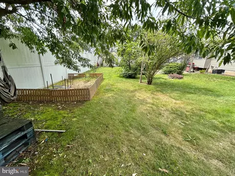 Exterior - 36 E 3rd St, Florence, NJ 08518 photo 13 of 14
