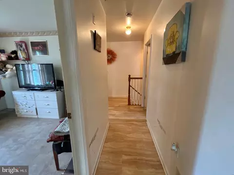 Entry Way - 36 E 3rd St, Florence, NJ 08518 photo 4 of 4