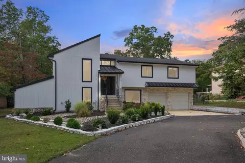 110 Hopewell Rd, Marlton, NJ 08053