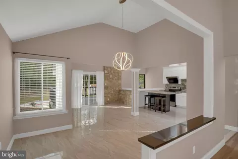 Entry Way - 110 Hopewell Rd, Marlton, NJ 08053 photo 6 of 14